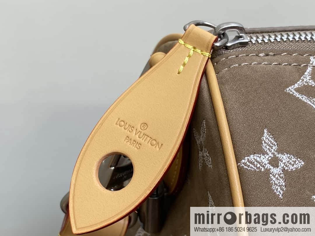 [Boutique‑grade] M24431 polished apricot, pillow bag speedy series P9 Bandoulière 40 Monogram Leather handbag
