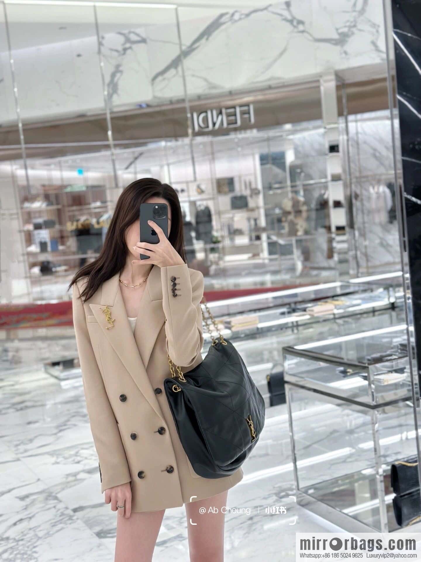 YSL 𝗝𝗔𝗠𝗜𝗘_ large sheepskin handbag 742431