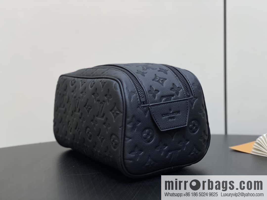 [Boutique‑grade] M11479 black embossed, full leather toilet bag clutch bag series DOPP KIT toilet bag