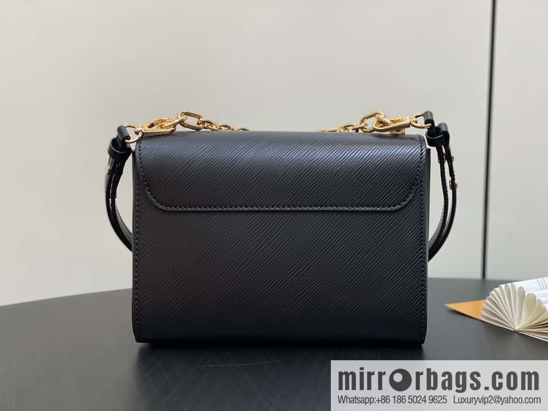 [Boutique‑grade] M11723 black, water ripple Twist series TWIST medium handbag