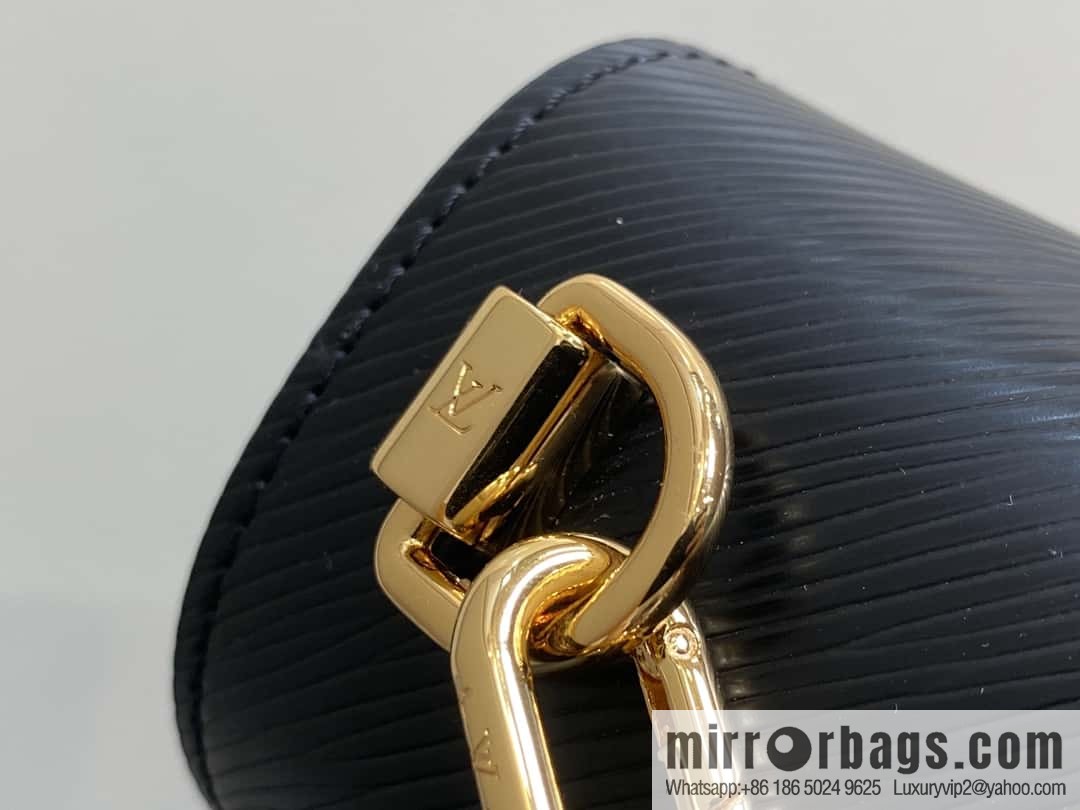 [Boutique‑grade] M11723 black, water ripple Twist series TWIST medium handbag