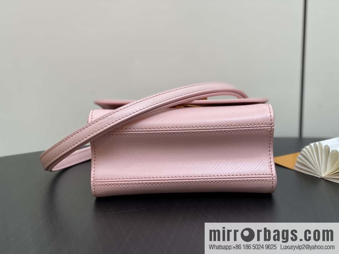 [Boutique‑grade] M11725 pink, water ripple Twist series TWIST small handbag