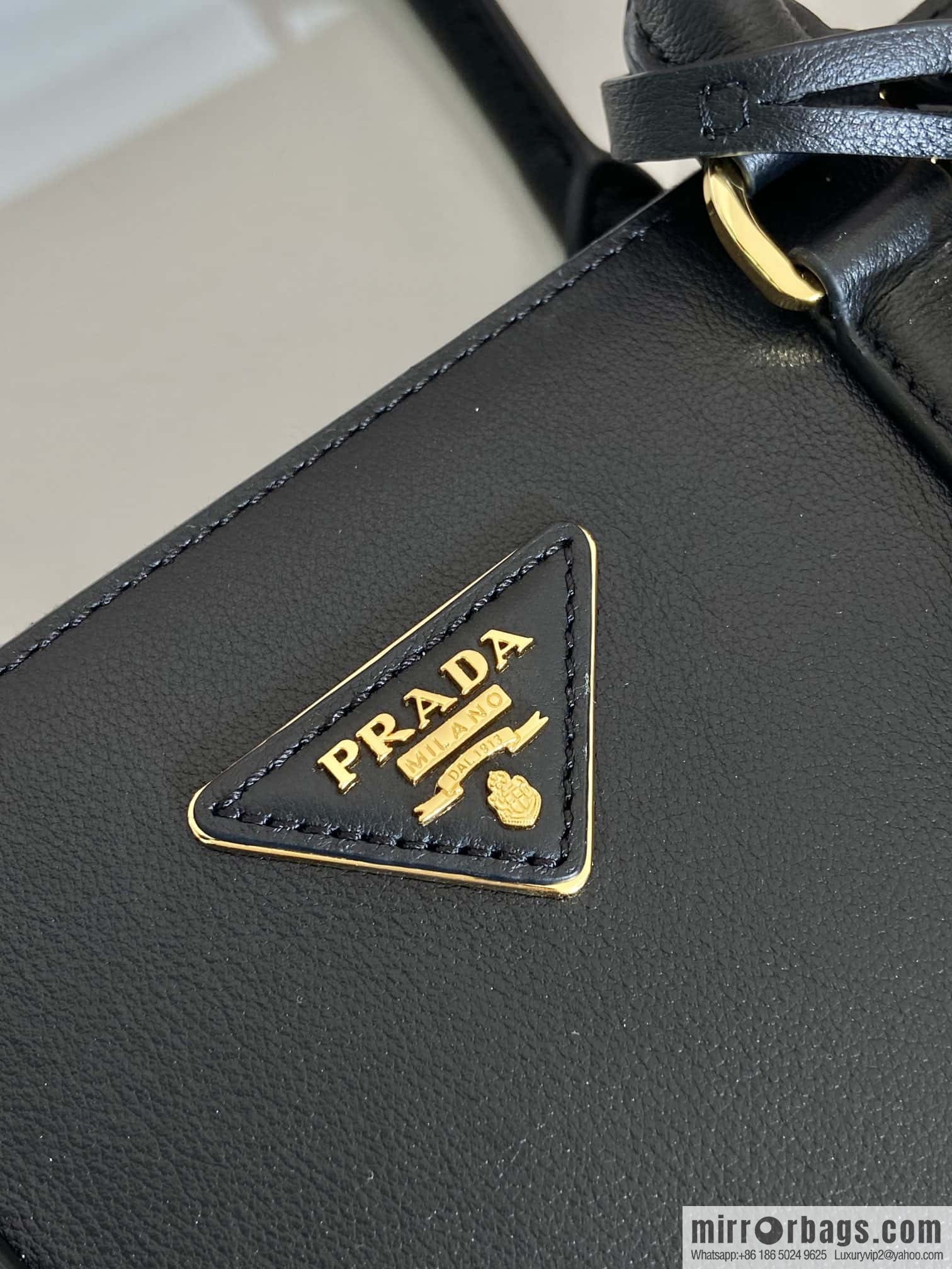 PRADA 🎉 new killer bag 🎉 1BA802 extra large plain weave 🎉 black