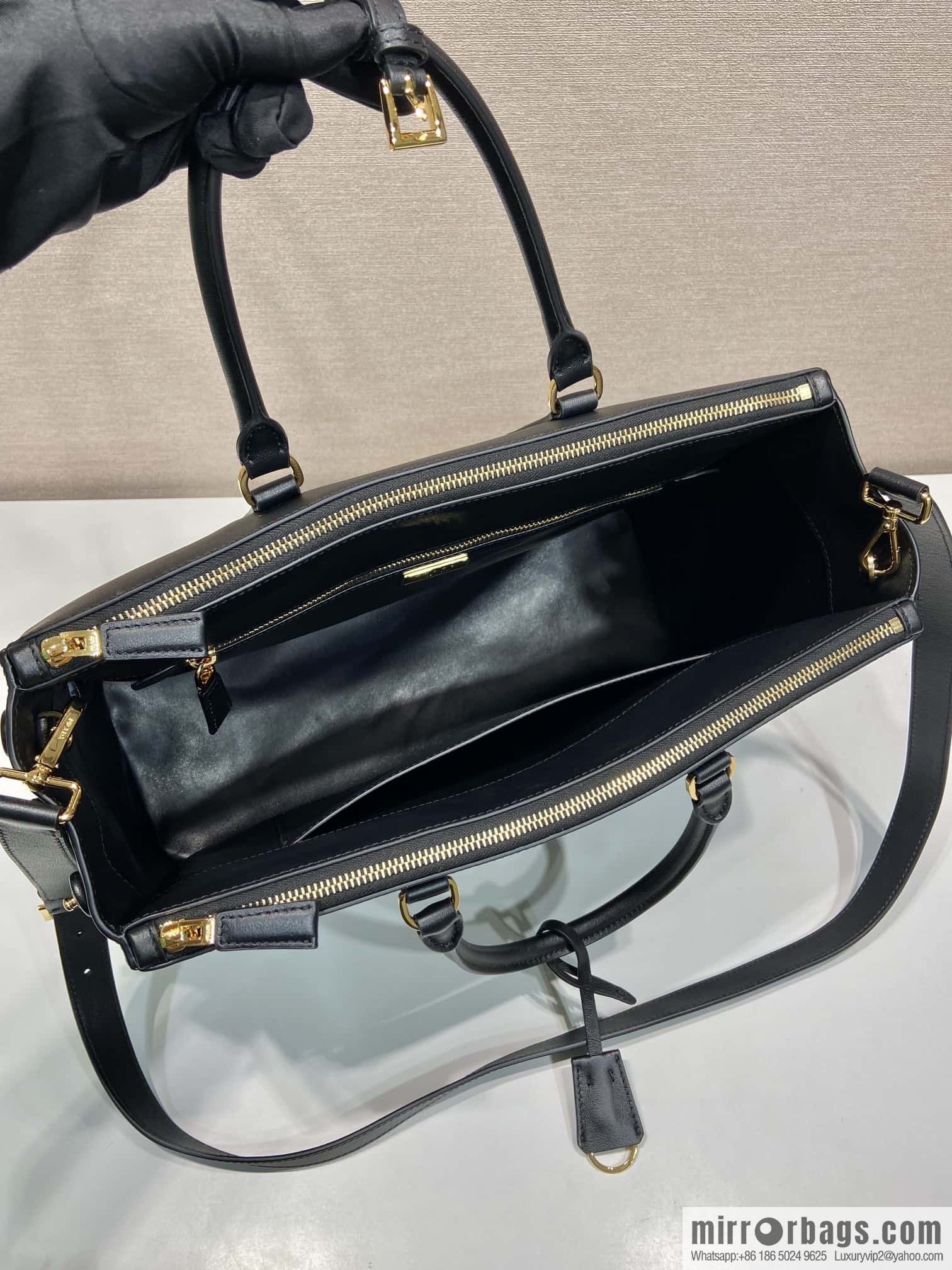 PRADA 🎉 new killer bag 🎉 1BA802 extra large plain weave 🎉 black