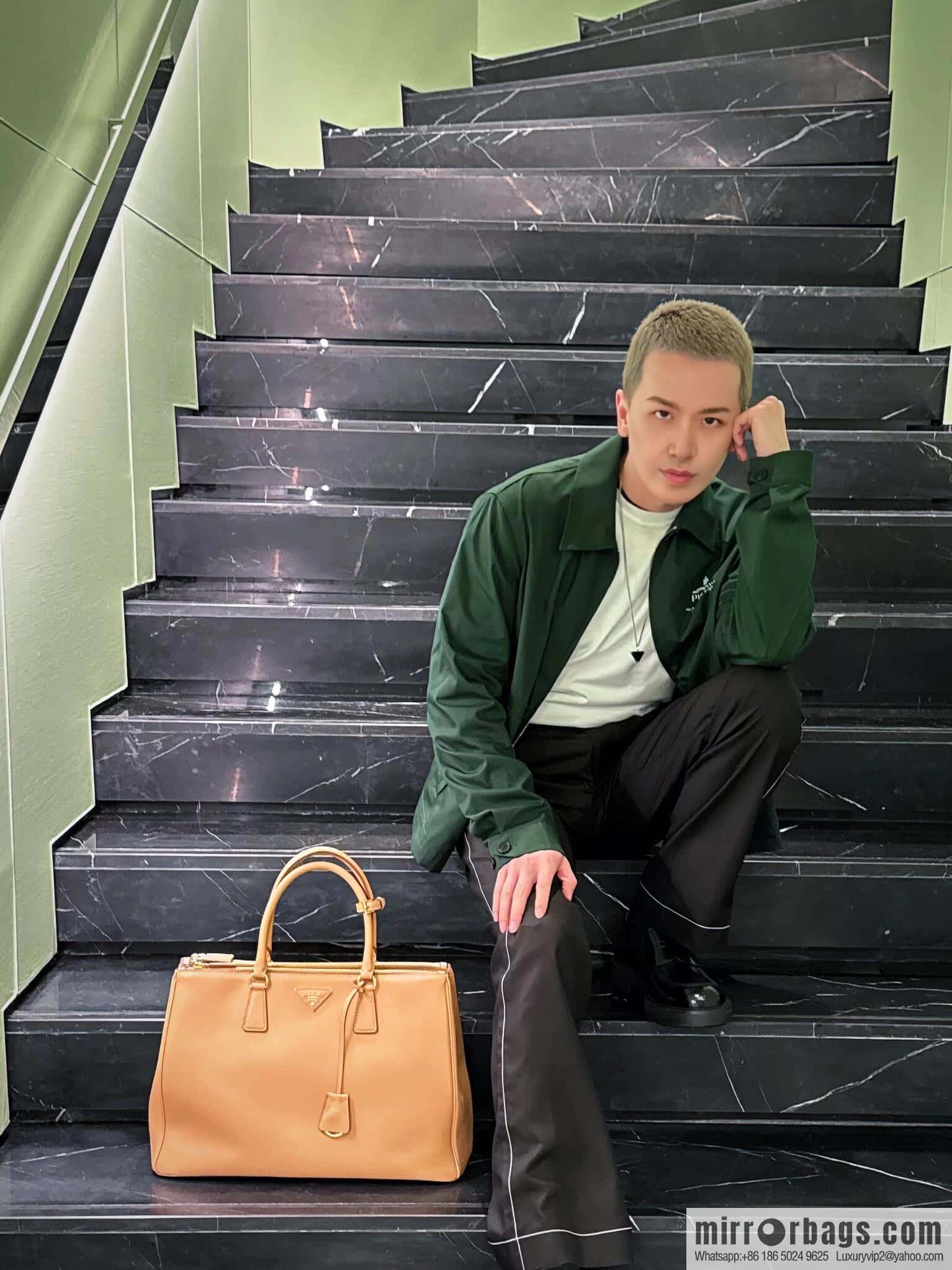 PRADA 🎉 new killer bag 🎉 1BA802 extra large plain weave 🎉 apricot