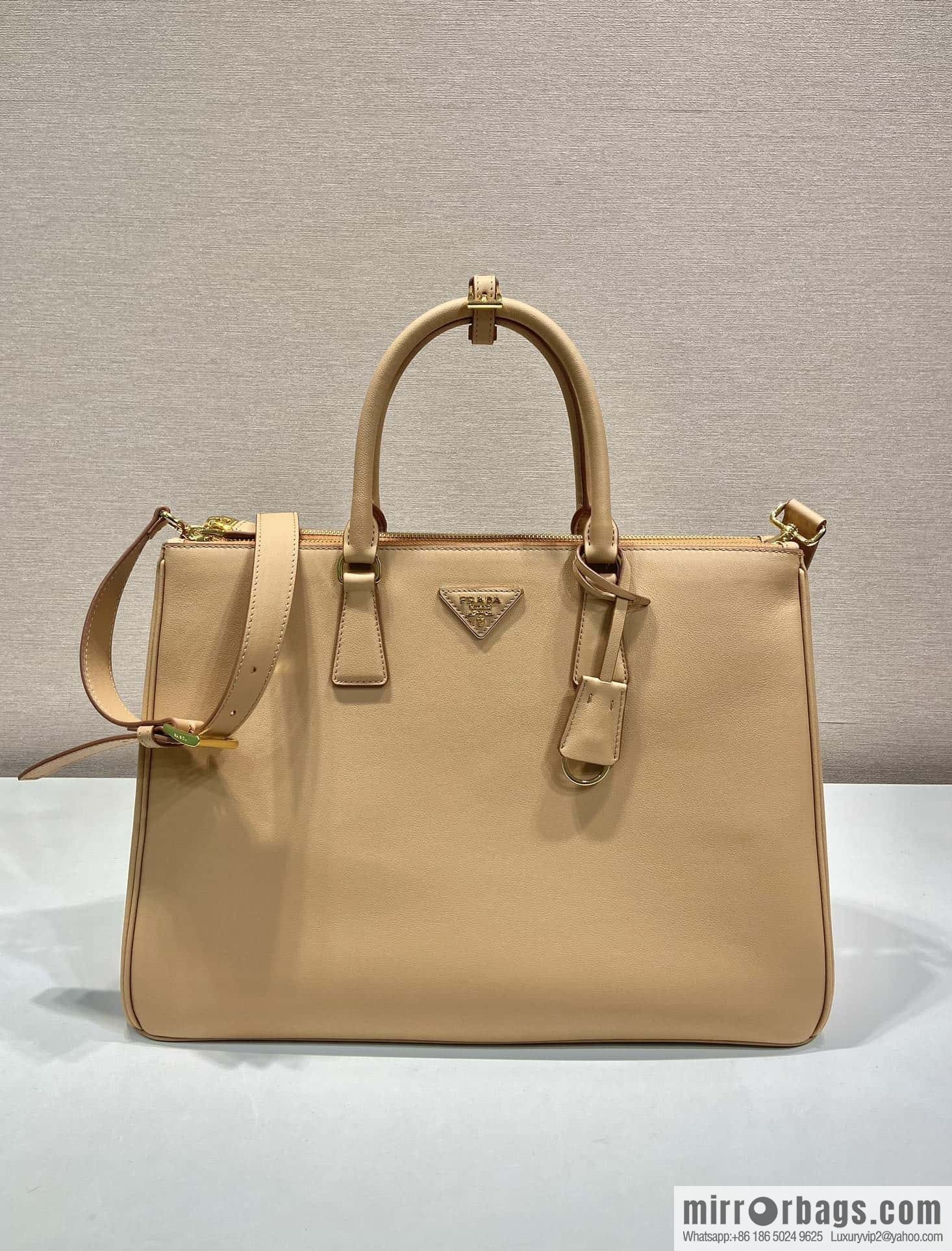 PRADA 🎉 new killer bag 🎉 1BA802 extra large plain weave 🎉 apricot
