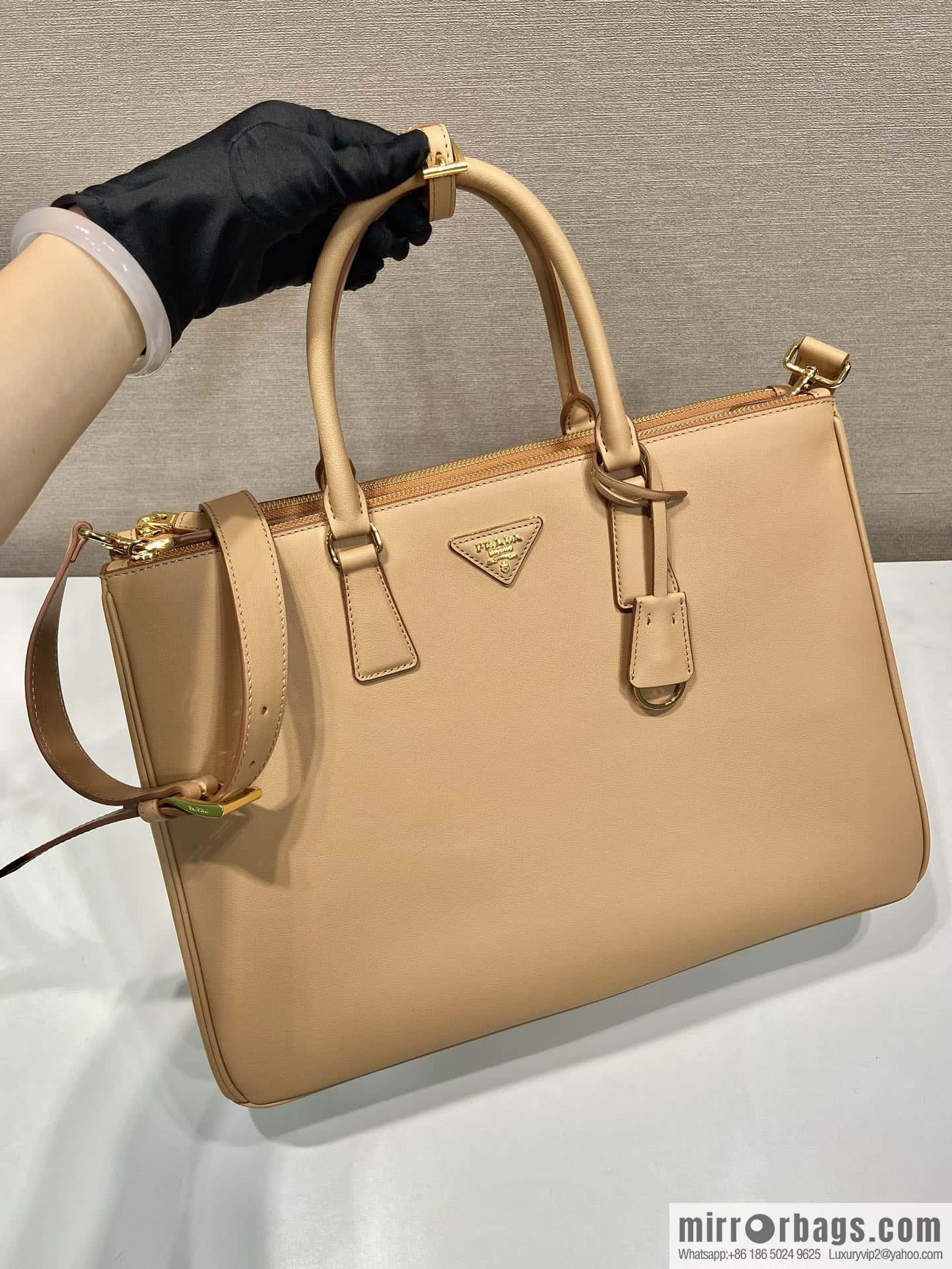 PRADA 🎉 new killer bag 🎉 1BA802 extra large plain weave 🎉 apricot