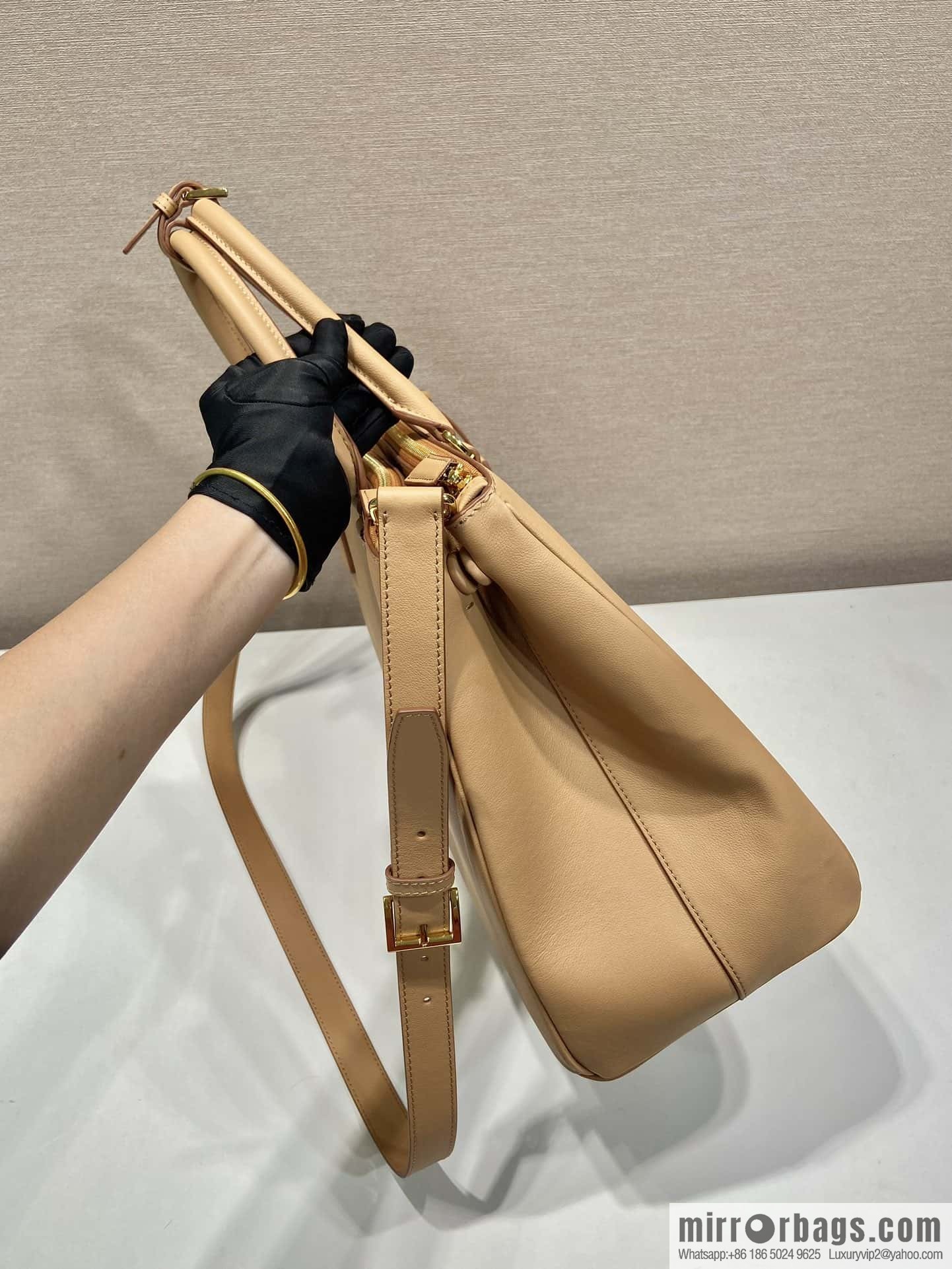 PRADA 🎉 new killer bag 🎉 1BA802 extra large plain weave 🎉 apricot
