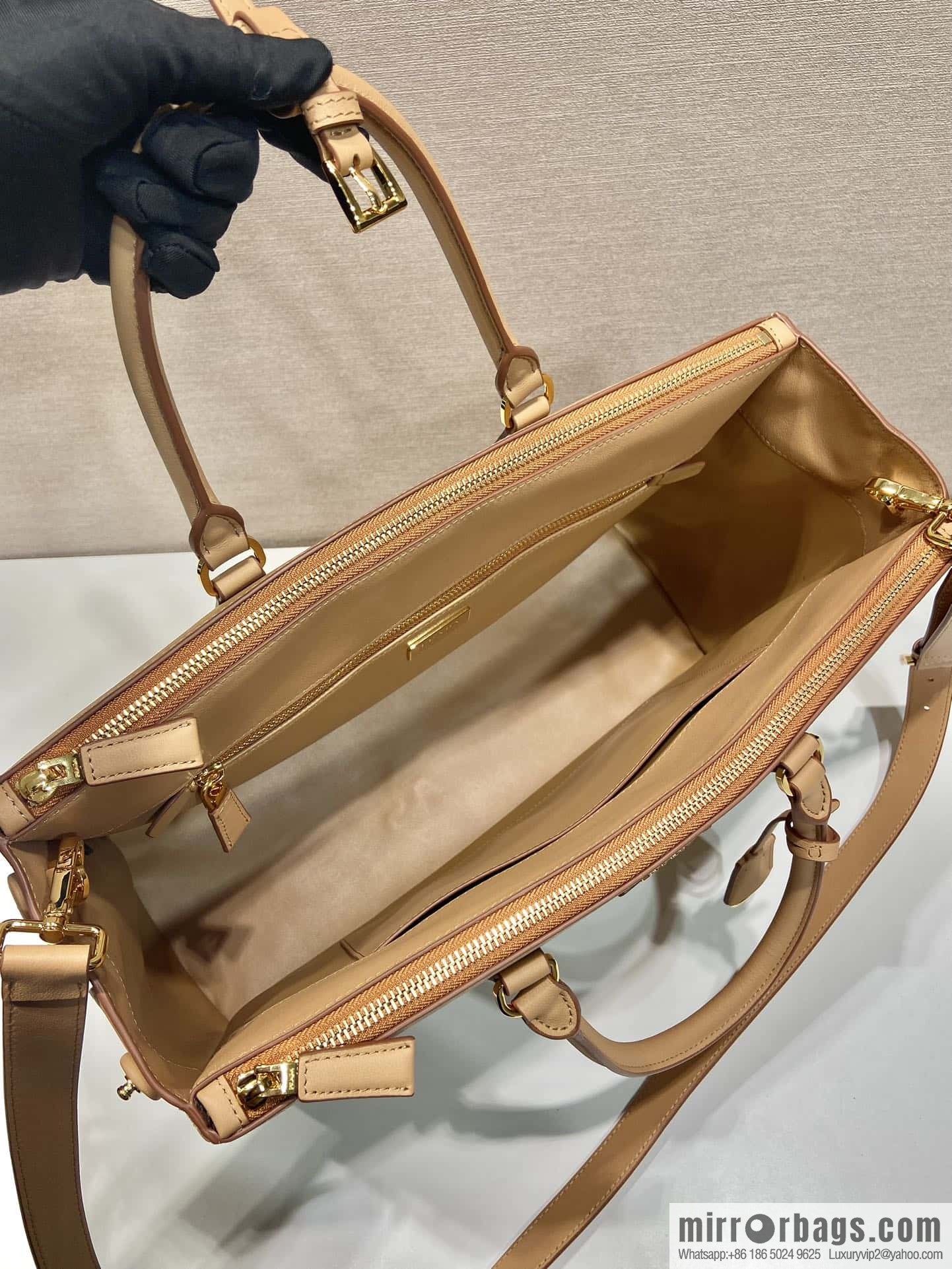 PRADA 🎉 new killer bag 🎉 1BA802 extra large plain weave 🎉 apricot