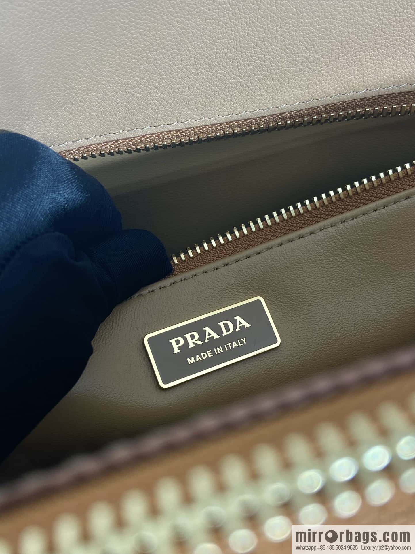PRADA 🎉 new killer bag 🎉 1BA802 extra large plain weave 🎉 apricot