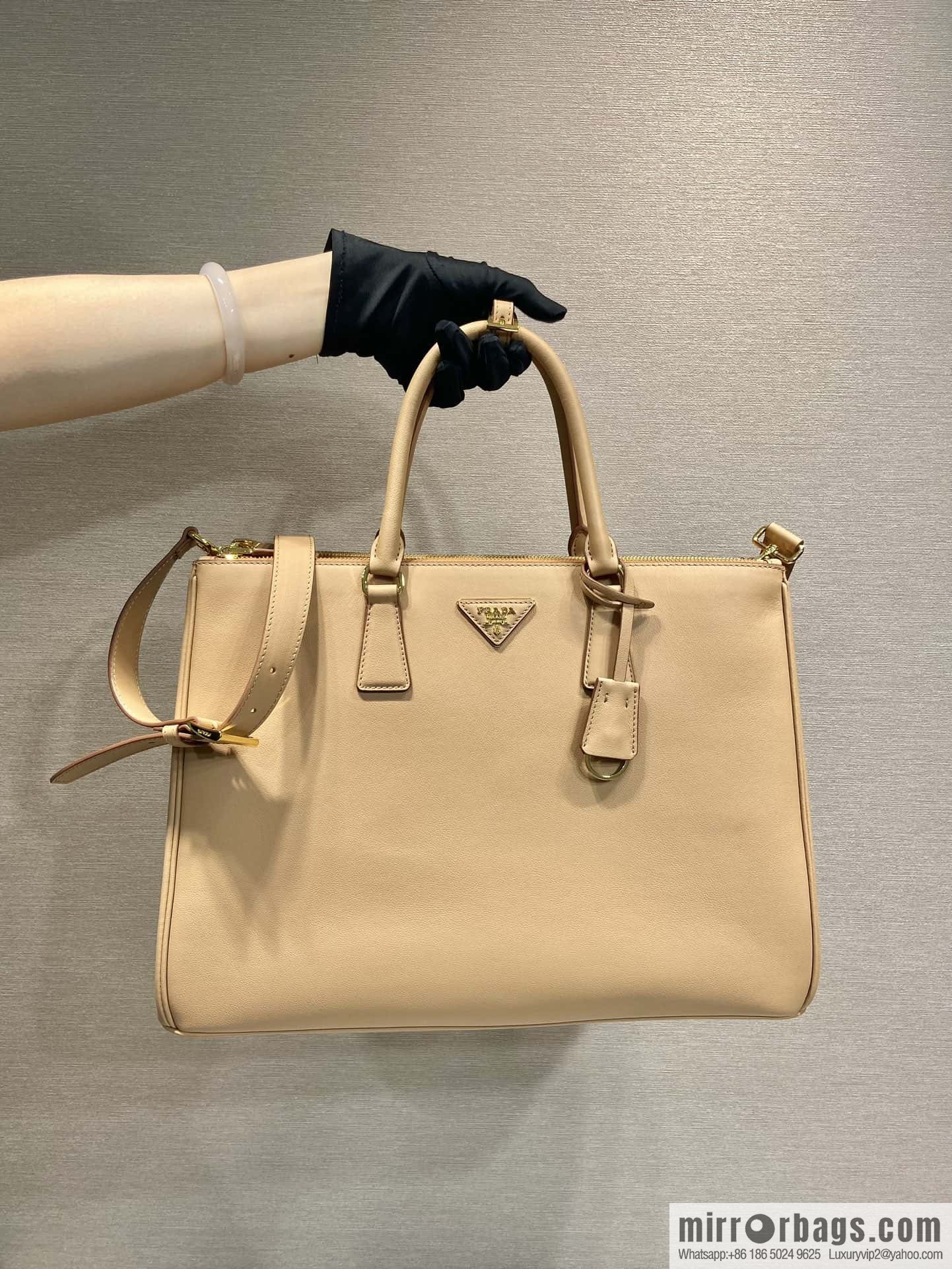 PRADA 🎉 new killer bag 🎉 1BA802 extra large plain weave 🎉 apricot