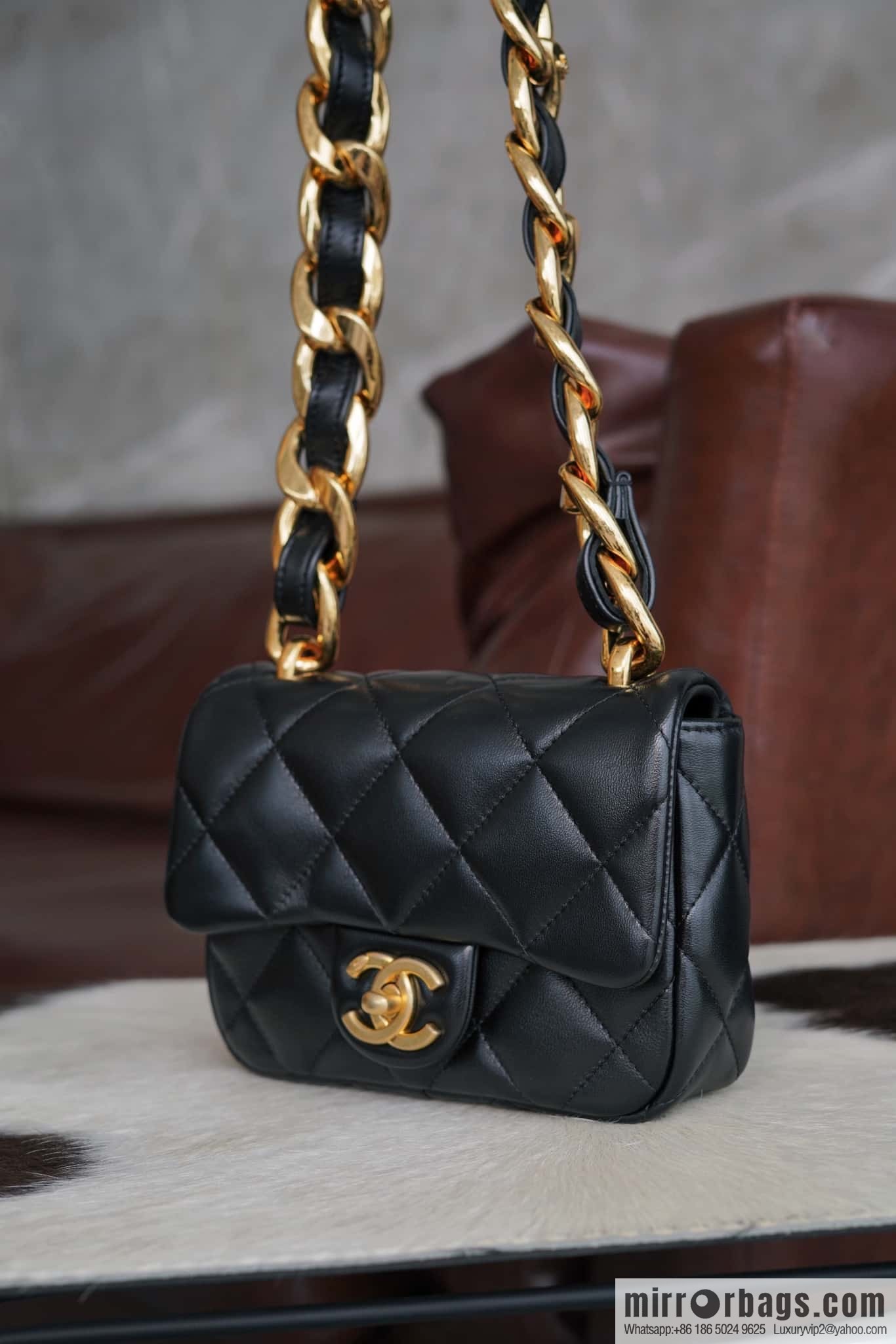 𝗖𝗵𝗮𝗻𝗲𝗹 𝟮𝟮𝘀 thick chain cf armpit bag Genuine leather AS3213