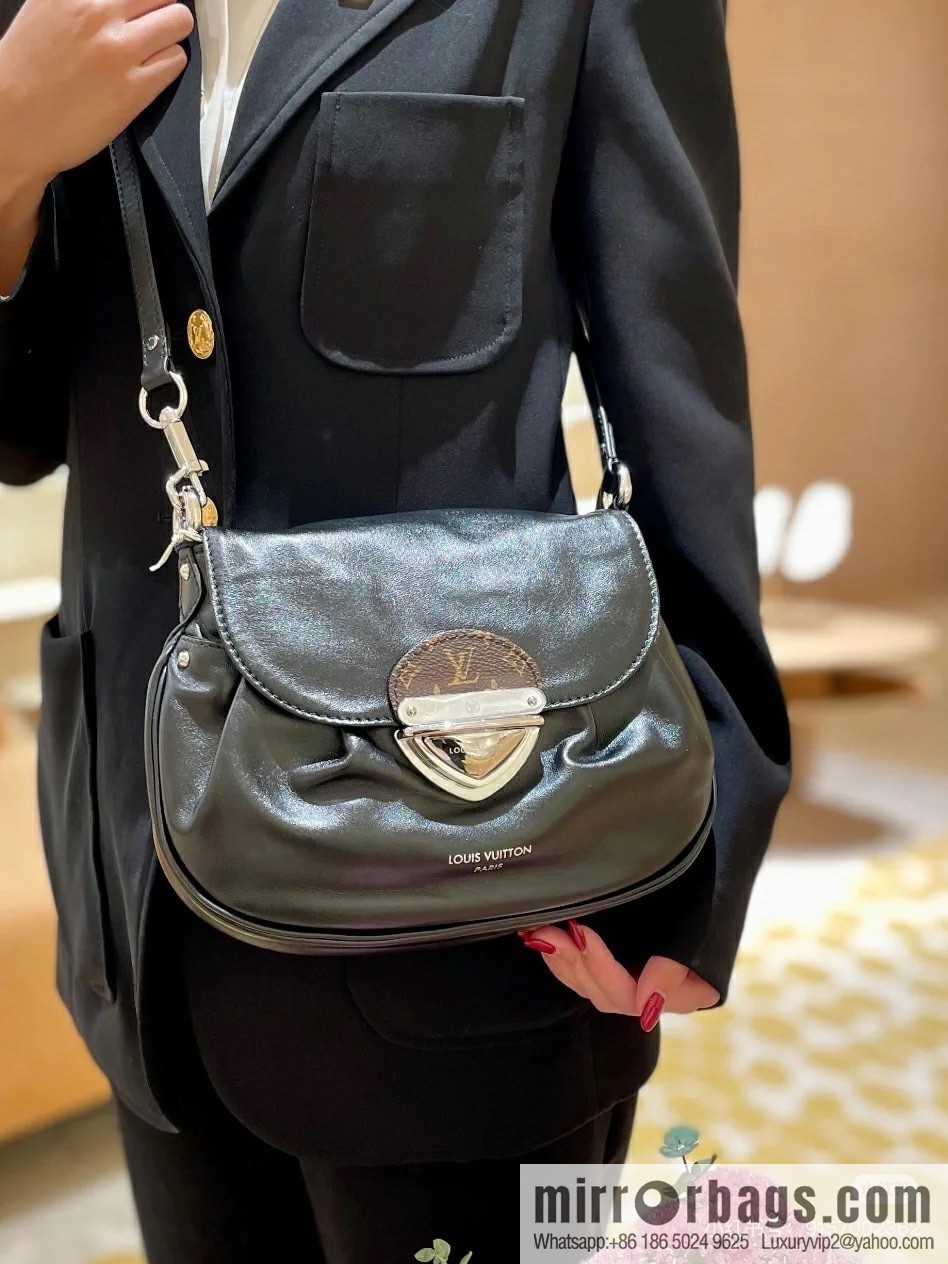 [Boutique‑grade] M12192 black full leather, underarm bag ingot bag series, the new SUNSET VIBE handbag of the season