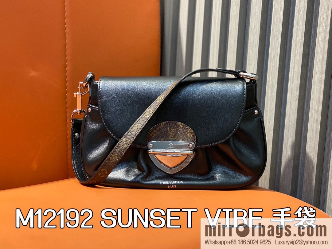 [Boutique‑grade] M12192 black full leather, underarm bag ingot bag series, the new SUNSET VIBE handbag of the season