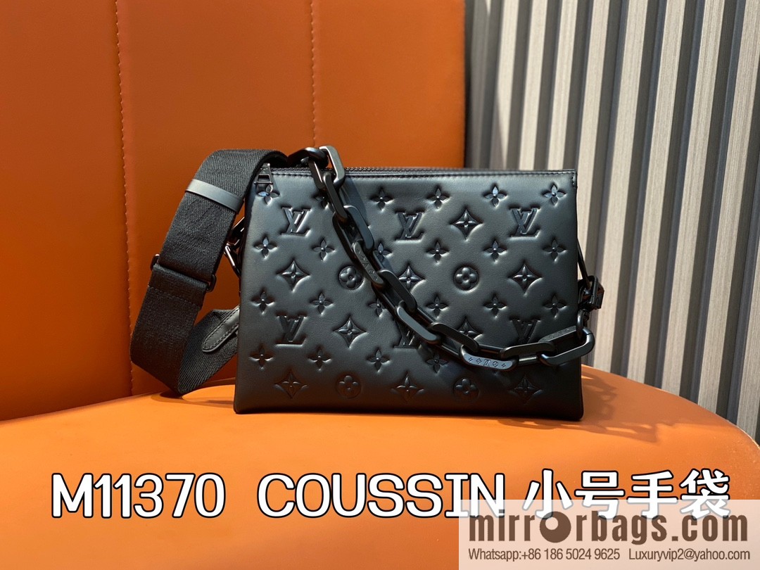 [Boutique‑grade] M11370 black full leather embossed, chain bag series, the new COUSSIN small handbag of the season