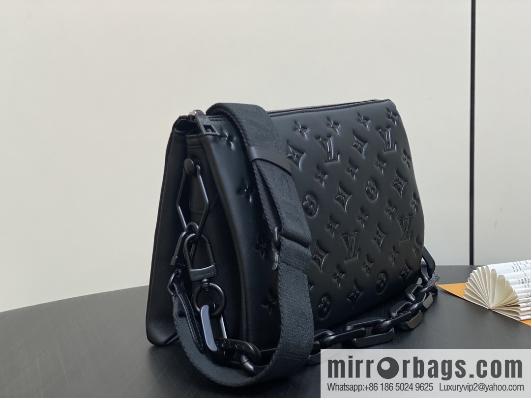 [Boutique‑grade] M11370 black full leather embossed, chain bag series, the new COUSSIN small handbag of the season