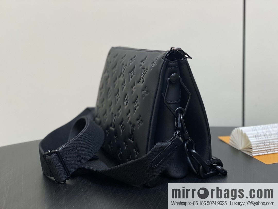 [Boutique‑grade] M11370 black full leather embossed, chain bag series, the new COUSSIN small handbag of the season
