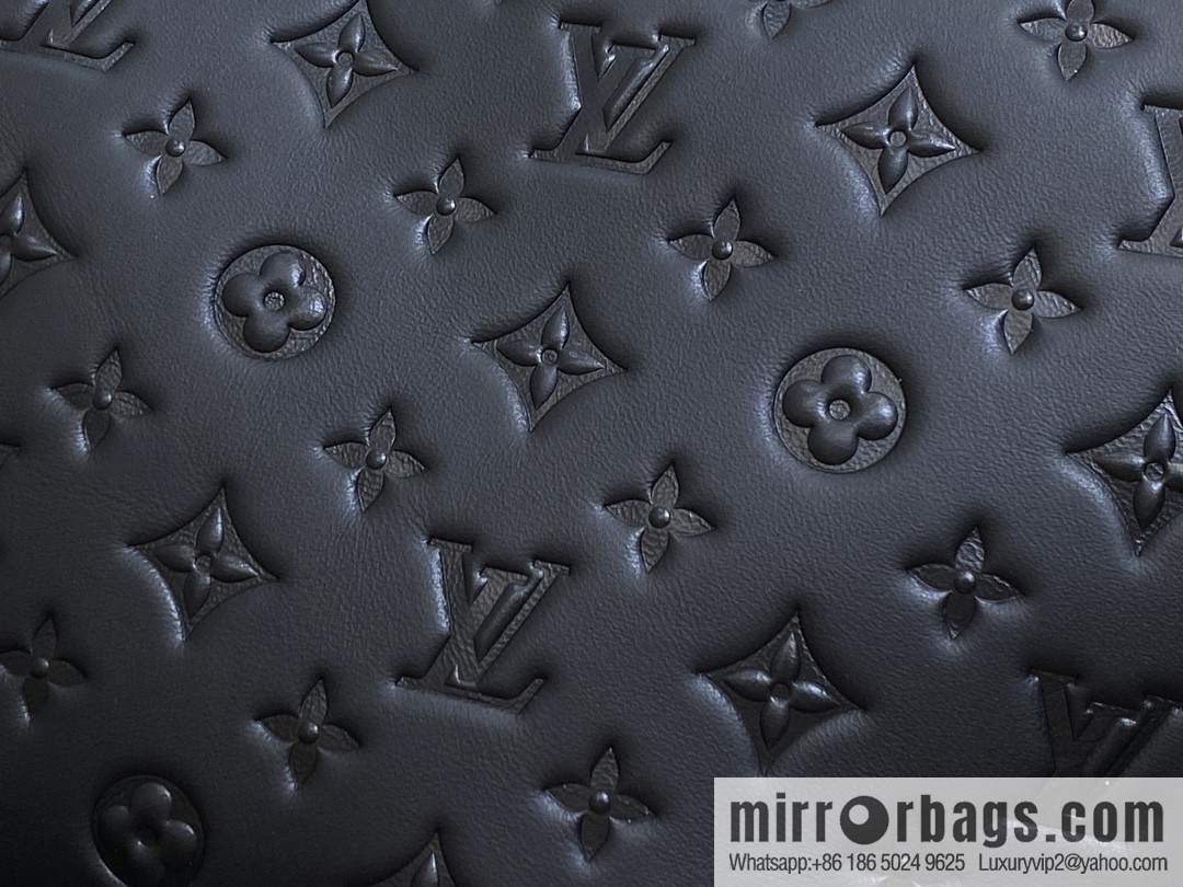 [Boutique‑grade] M11370 black full leather embossed, chain bag series, the new COUSSIN small handbag of the season