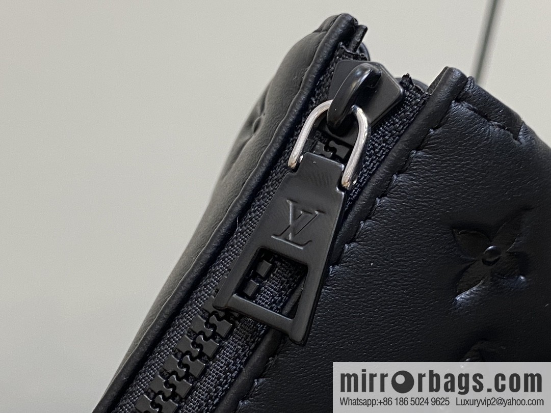 [Boutique‑grade] M11370 black full leather embossed, chain bag series, the new COUSSIN small handbag of the season