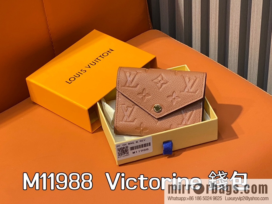 [Boutique‑grade] M11988 brown full leather, three-fold wallet series, 1 Victorine bag