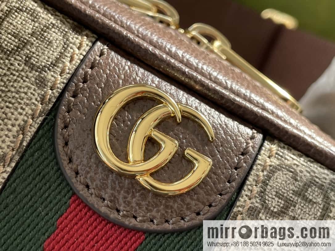 [Original leather] GG Supreme canvas 724606