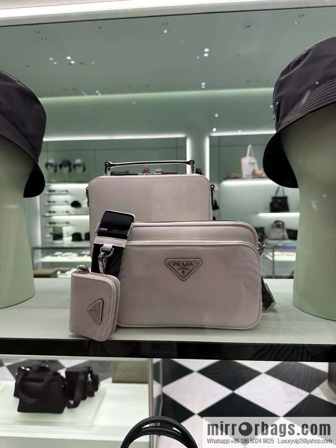 PRADA 🎉 new 🎉 2VH170 🎉🎉 new color