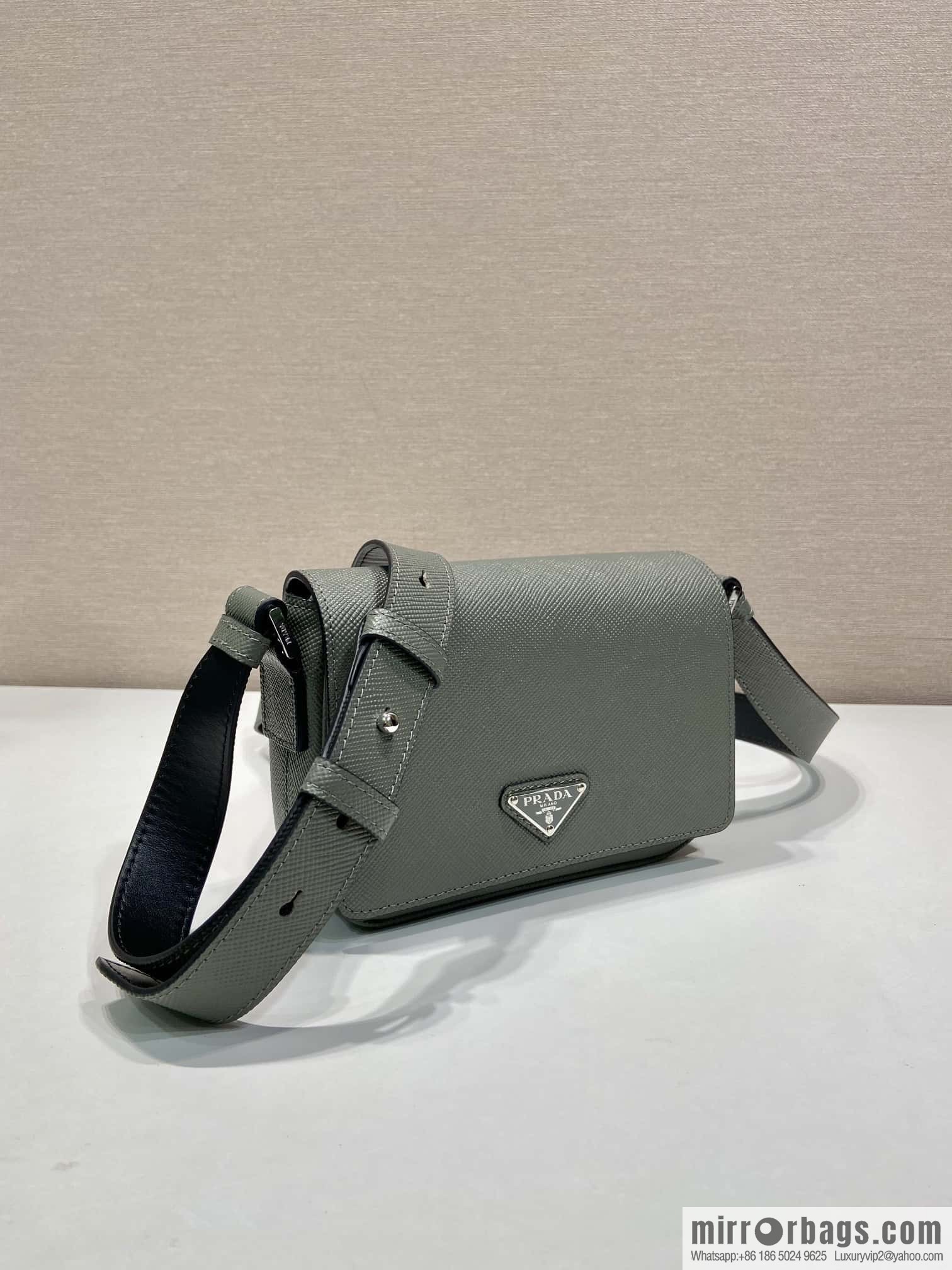 PRADA 🎉 new 🎉 2VD065 shoulder bag new color🎉🎉