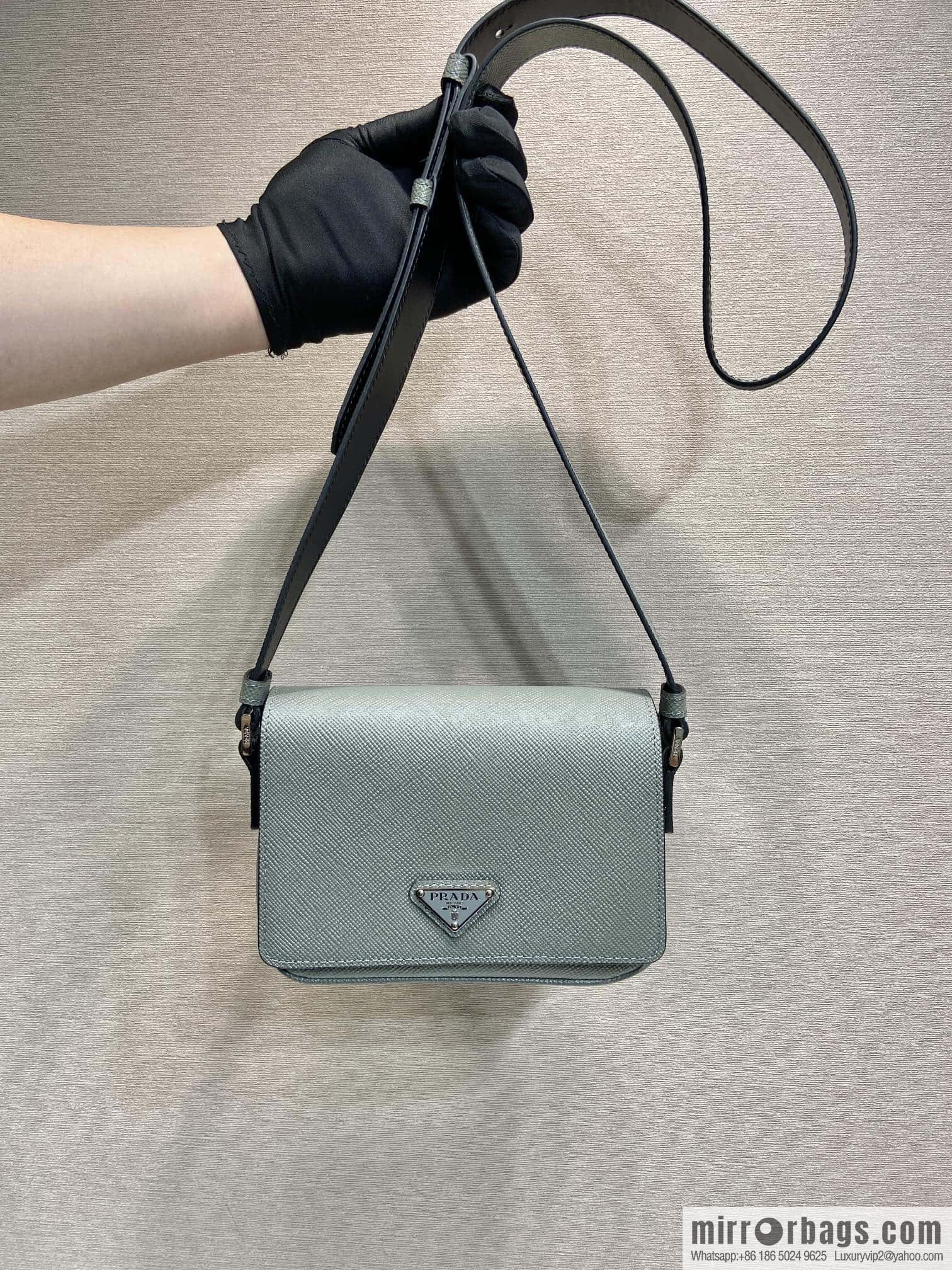 PRADA 🎉 new 🎉 2VD065 shoulder bag new color🎉🎉