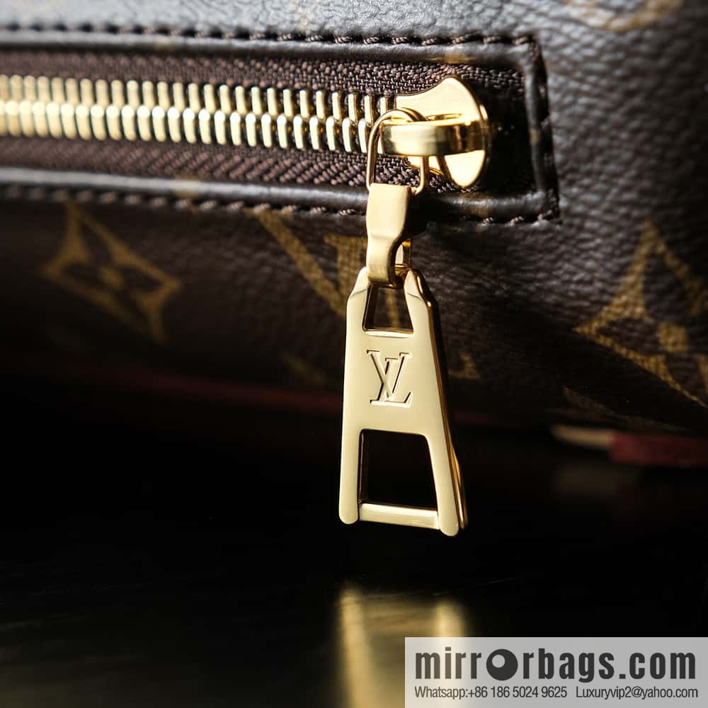 LV ππππππ chip diamond beating code fanny pack series #M