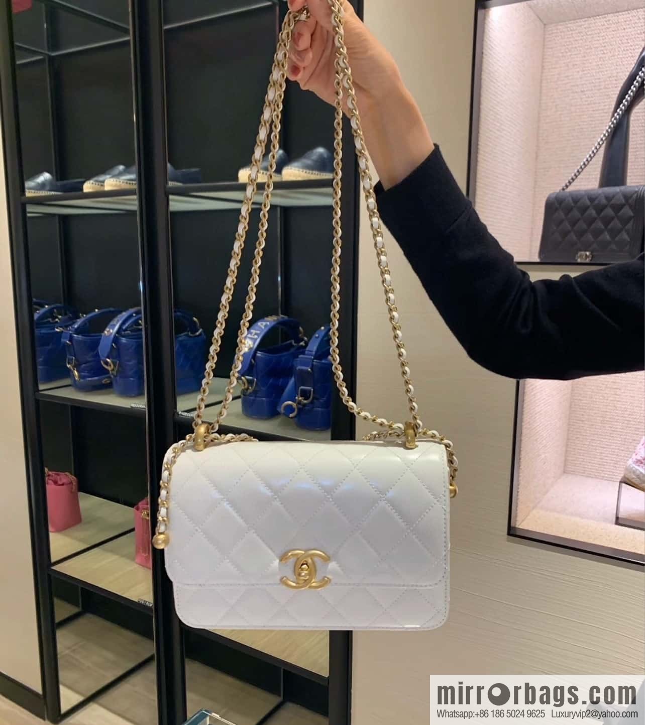 𝗖𝗛𝗔𝗡𝗘𝗟 𝟐𝟒𝐂 | original calfskin, double gold ball white AS2649