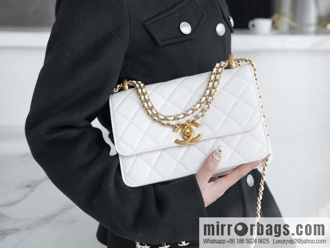 𝗖𝗛𝗔𝗡𝗘𝗟 𝟐𝟒𝐂 | original calfskin, double gold ball white AS2649