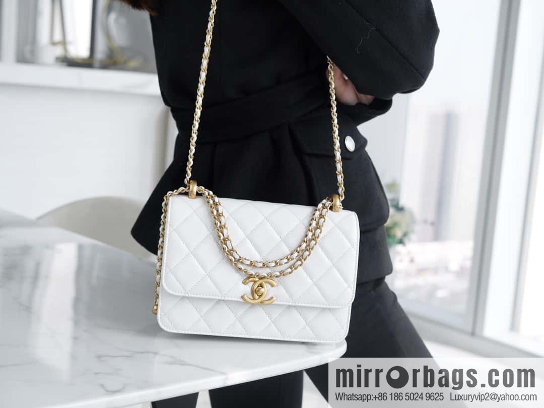 𝗖𝗛𝗔𝗡𝗘𝗟 𝟐𝟒𝐂 | original calfskin, double gold ball white AS2649