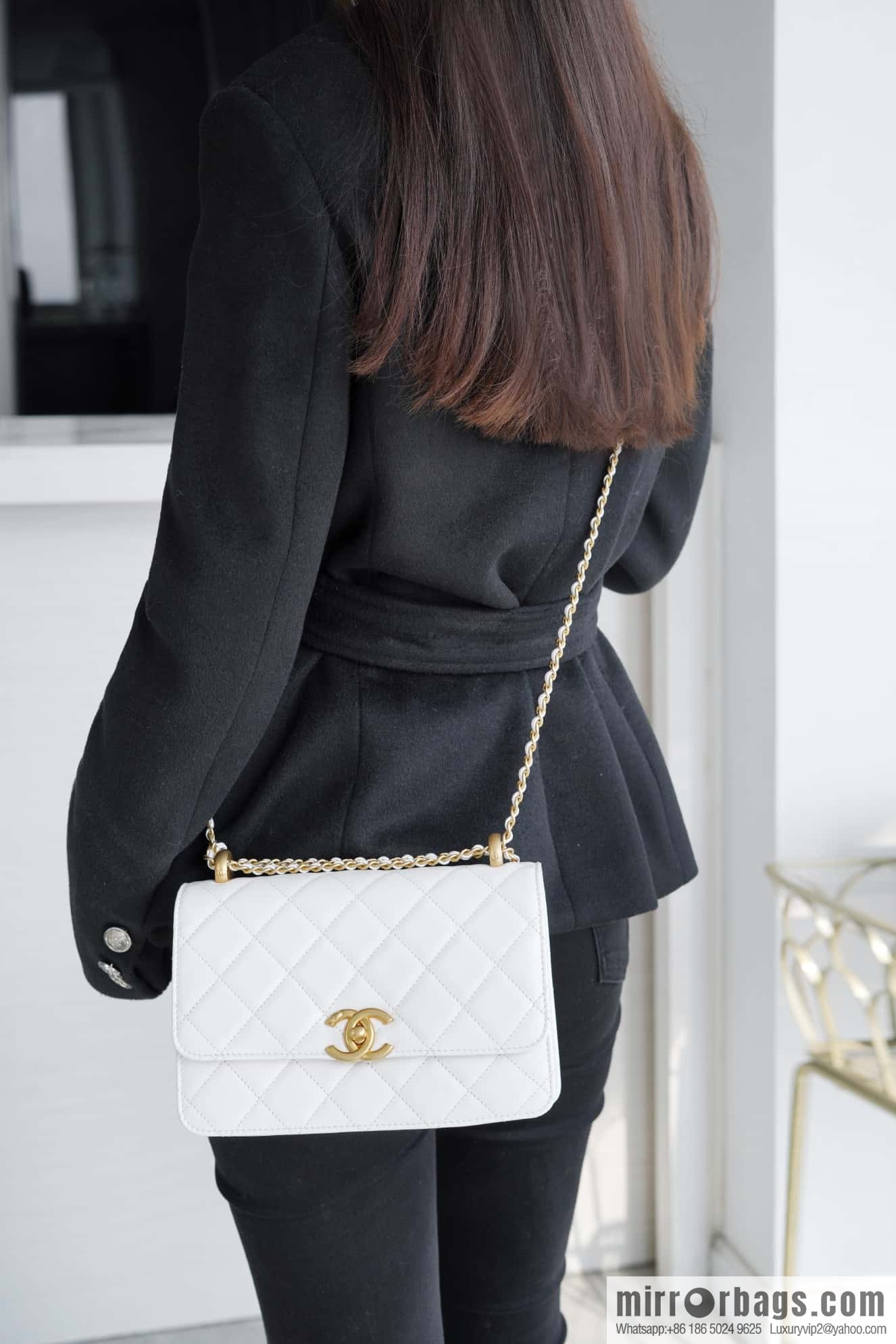 𝗖𝗛𝗔𝗡𝗘𝗟 𝟐𝟒𝐂 | original calfskin, double gold ball white AS2649