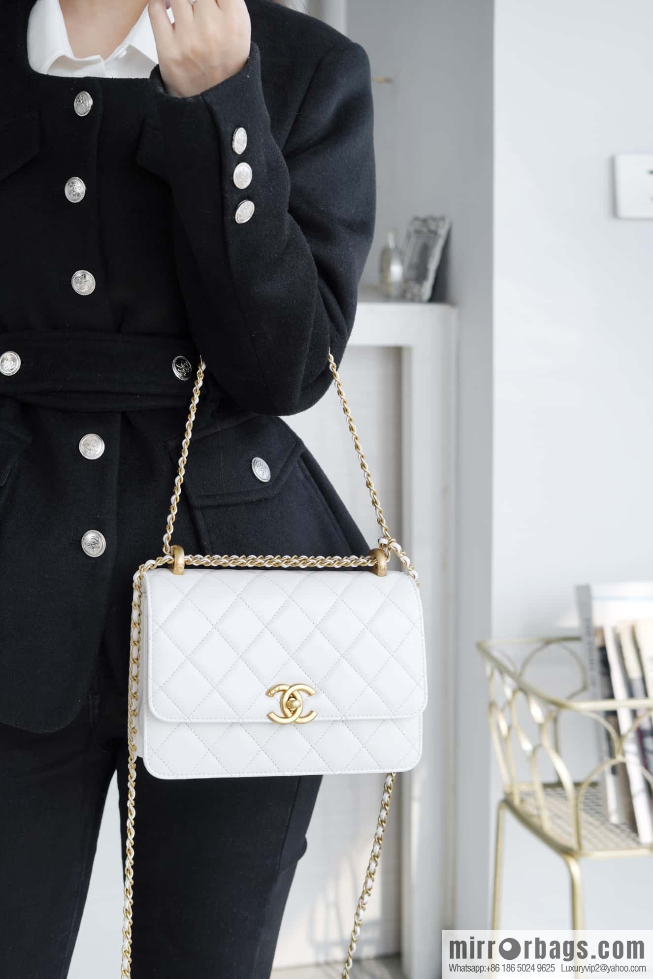 𝗖𝗛𝗔𝗡𝗘𝗟 𝟐𝟒𝐂 | original calfskin, double gold ball white AS2649