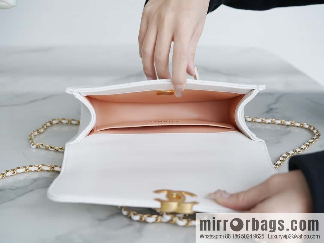 𝗖𝗛𝗔𝗡𝗘𝗟 𝟐𝟒𝐂 | original calfskin, double gold ball white AS2649