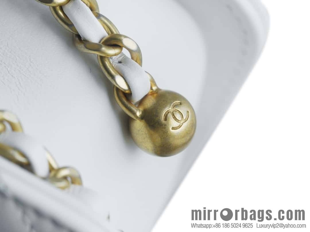 𝗖𝗛𝗔𝗡𝗘𝗟 𝟐𝟒𝐂 | original calfskin, double gold ball white AS2649