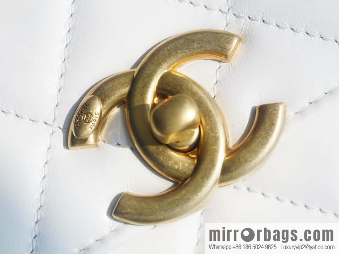 𝗖𝗛𝗔𝗡𝗘𝗟 𝟐𝟒𝐂 | original calfskin, double gold ball white AS2649