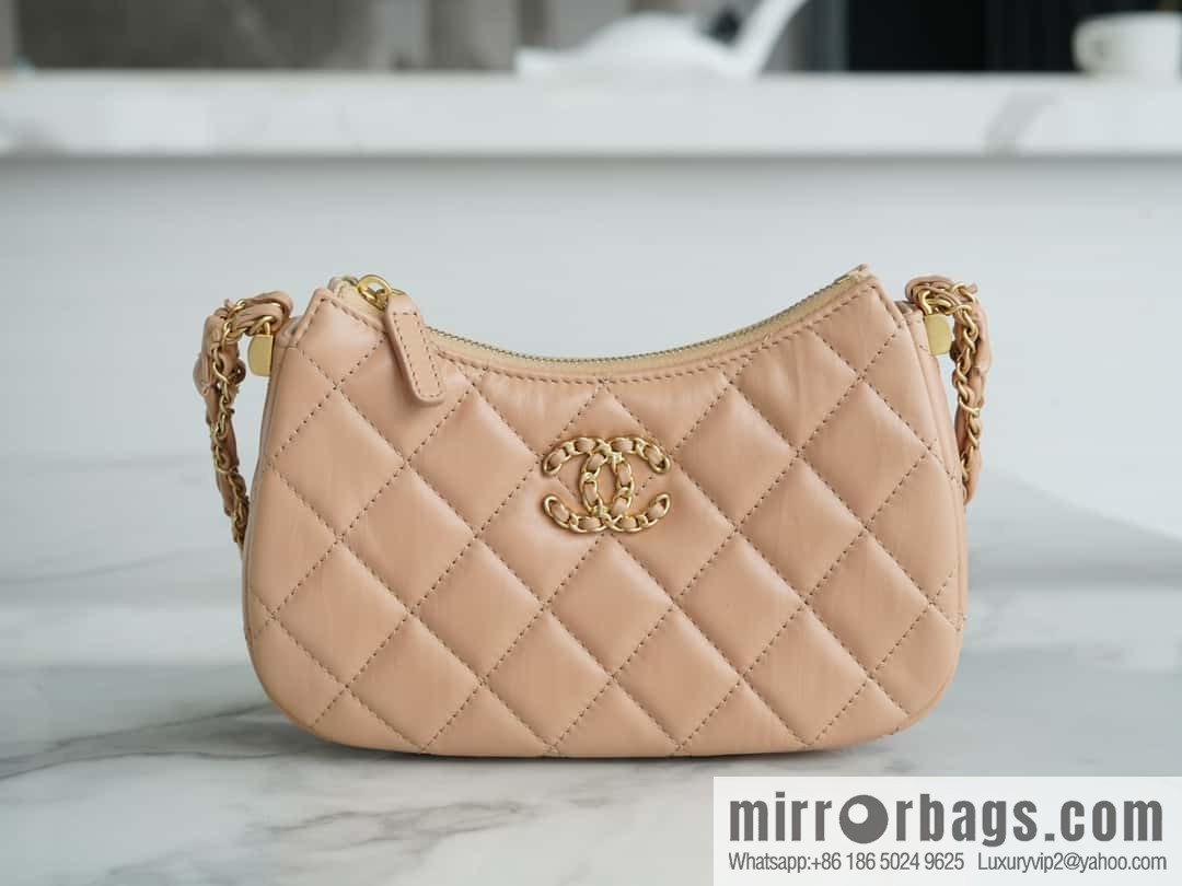 ๐๐๐๐ก๐๐ ๐ฎ๐ฏ๐ธ โถโพ๐๐๐๐ small milk tea apricot, genuine leather AP3647