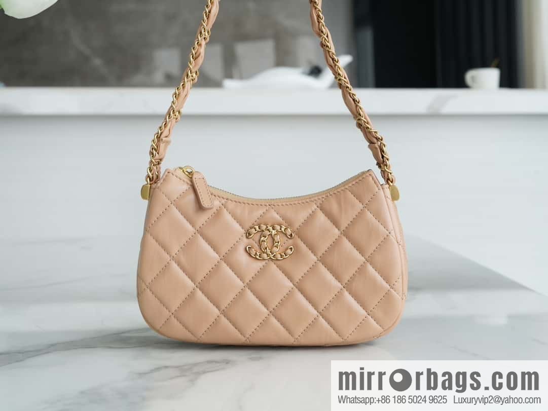 ๐๐๐๐ก๐๐ ๐ฎ๐ฏ๐ธ โถโพ๐๐๐๐ small milk tea apricot, genuine leather AP3647