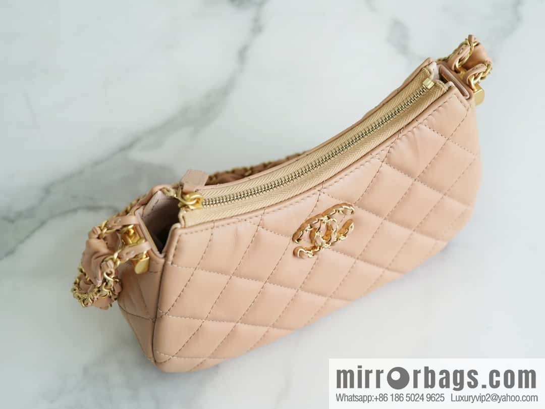 ๐๐๐๐ก๐๐ ๐ฎ๐ฏ๐ธ โถโพ๐๐๐๐ small milk tea apricot, genuine leather AP3647
