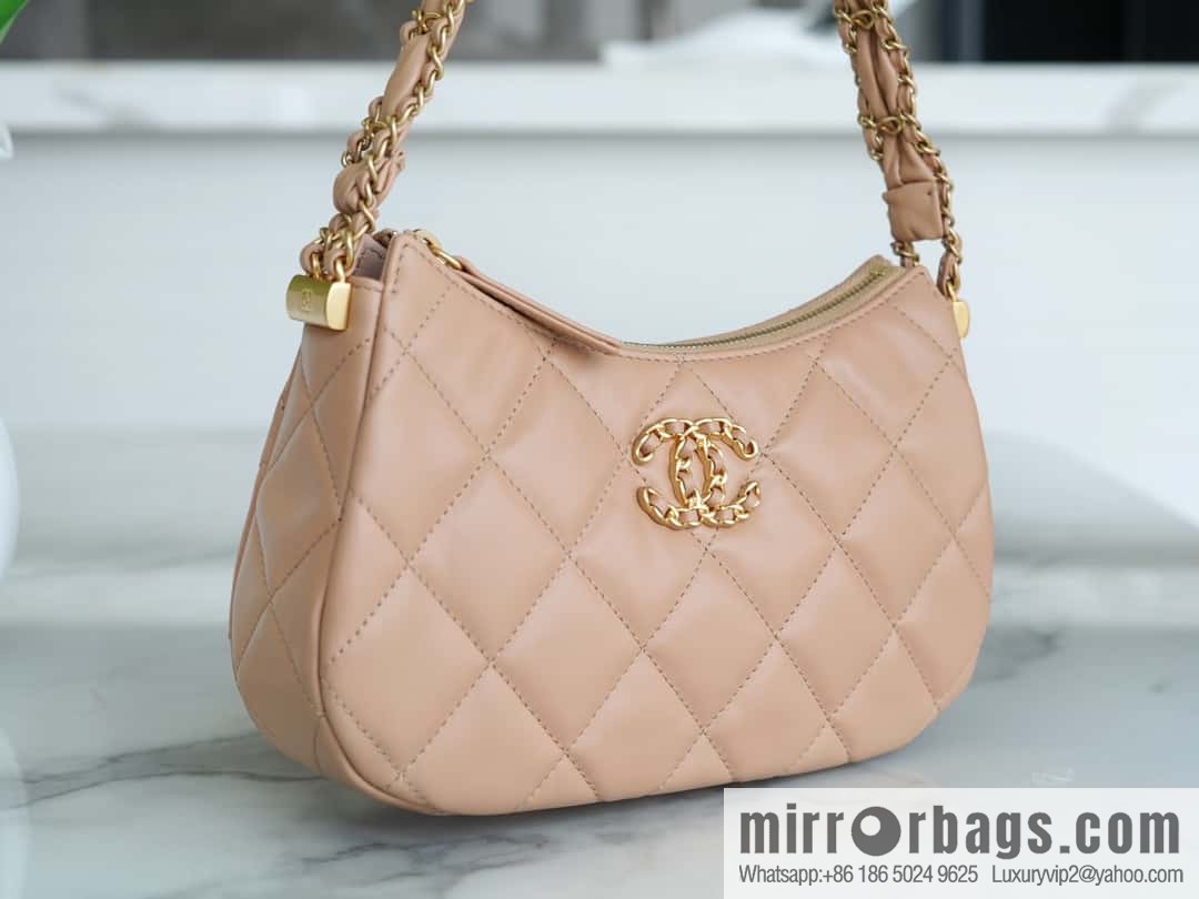 𝗖𝗛𝗔𝗡𝗘𝗟 𝟮𝟯𝗸 ❶❾𝒉𝒐𝒃𝒐 large milk tea color AS4422