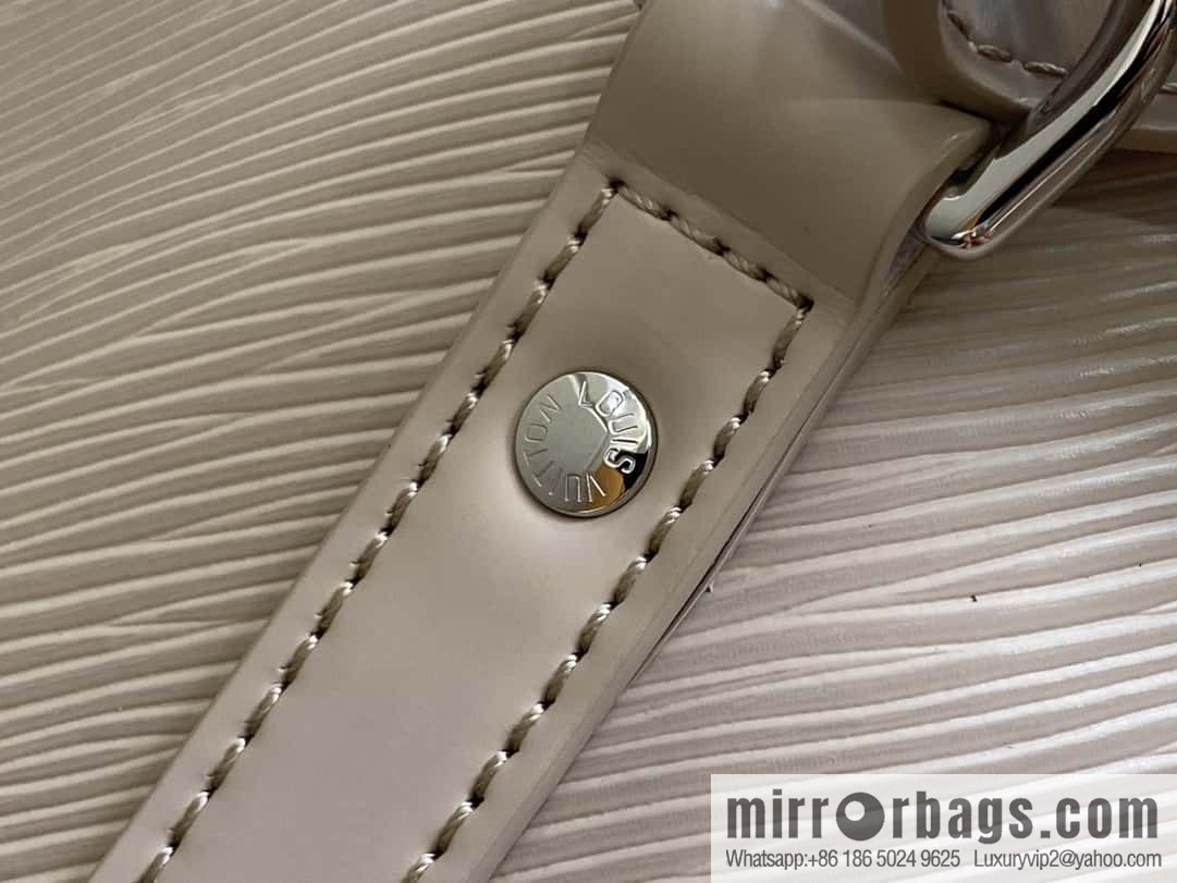[Boutique‑grade] M12848 quartz white/large, water ripple bucket bag series Noe MM bucket bag