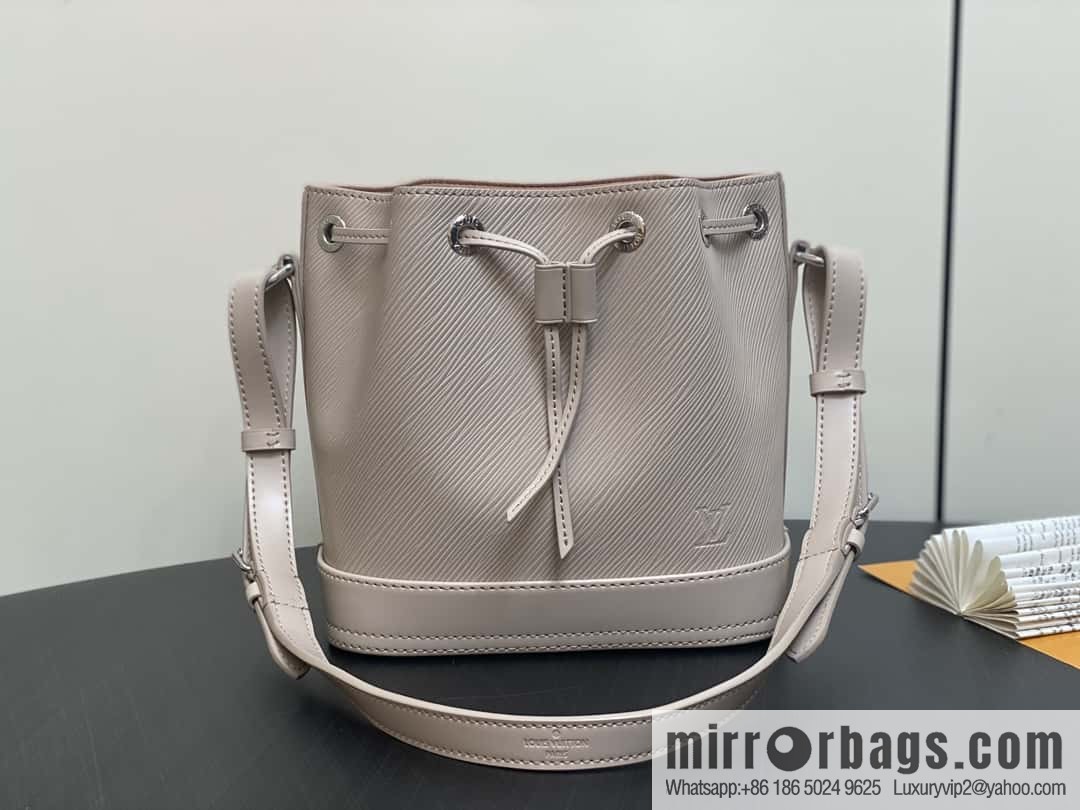 [Boutique‑grade] M12848 quartz white/small, water ripple bucket bag series Noé BB bucket bag