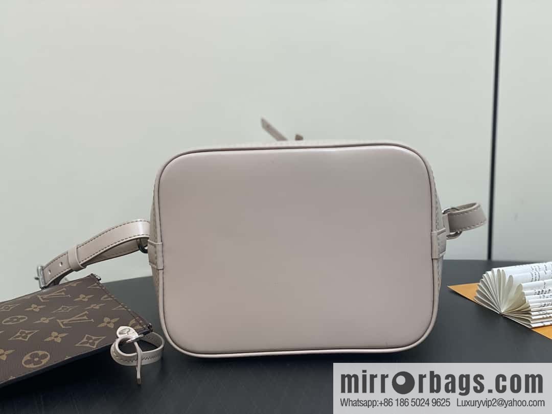 [Boutique‑grade] M12848 quartz white/small, water ripple bucket bag series Noé BB bucket bag