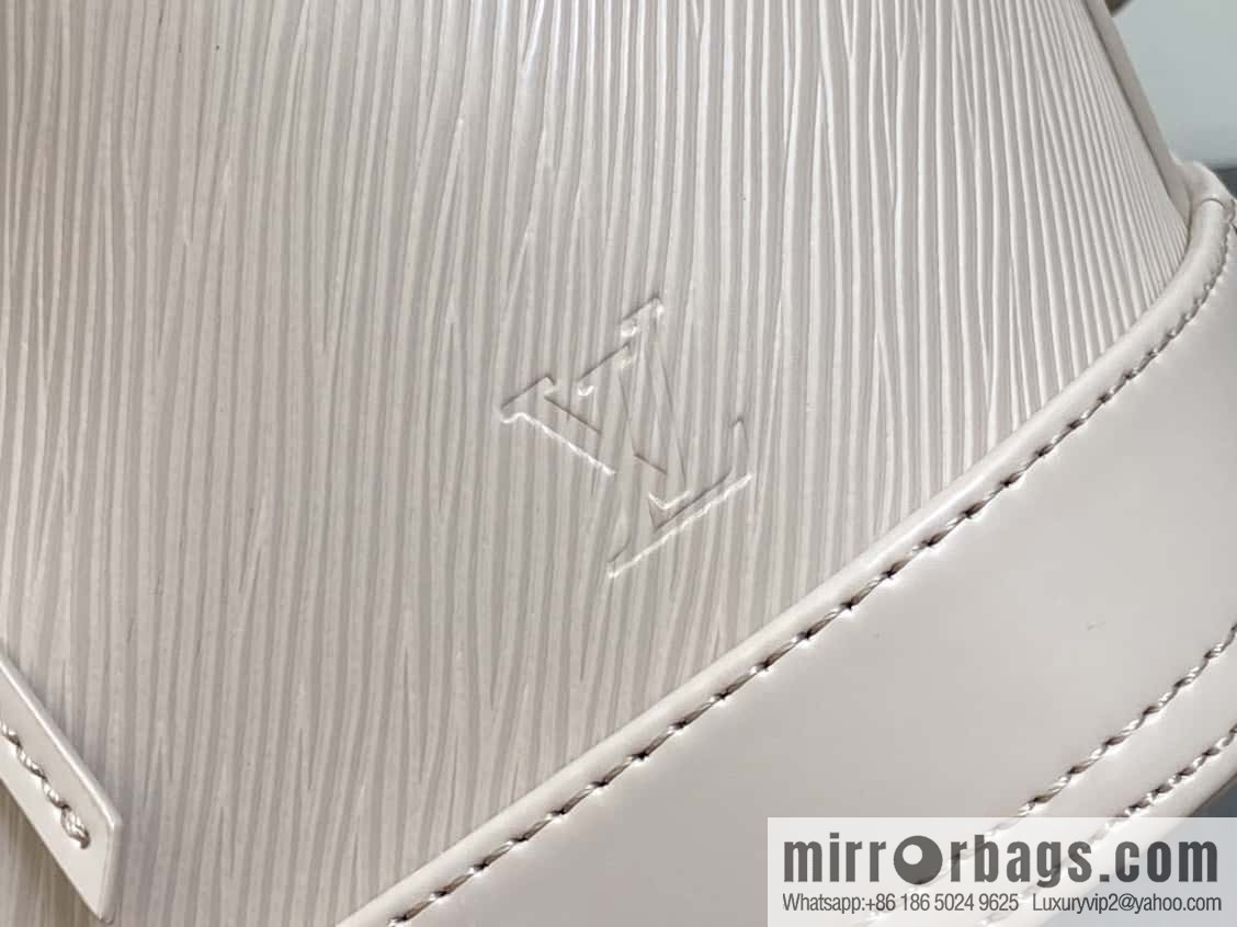 [Boutique‑grade] M12848 quartz white/small, water ripple bucket bag series Noé BB bucket bag