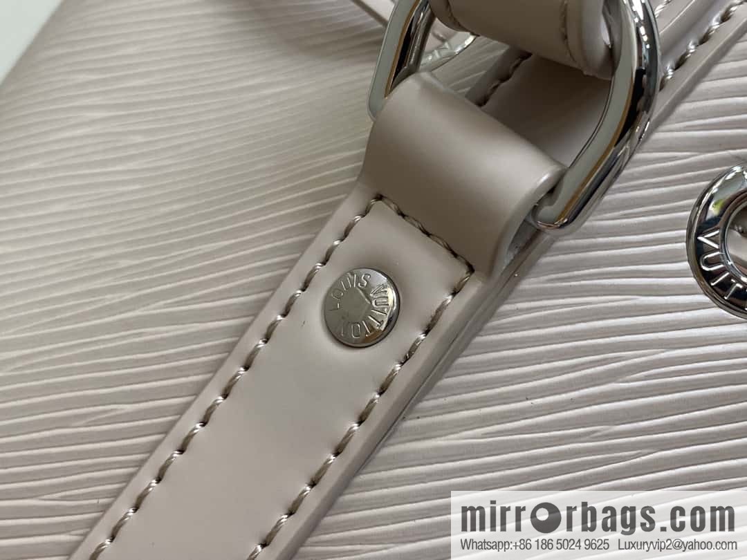 [Boutique‑grade] M12848 quartz white/small, water ripple bucket bag series Noé BB bucket bag