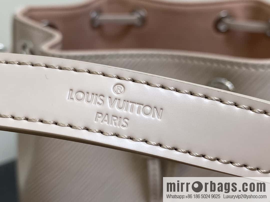 [Boutique‑grade] M12848 quartz white/small, water ripple bucket bag series Noé BB bucket bag
