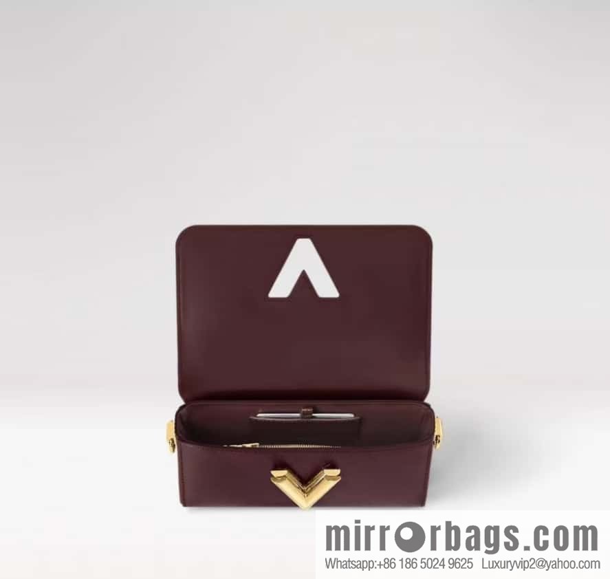 [Boutique‑grade] M24603 burgundy, patent leather water ripple chain bag Twist West handbag M24549 24603 burgundy, water ripple