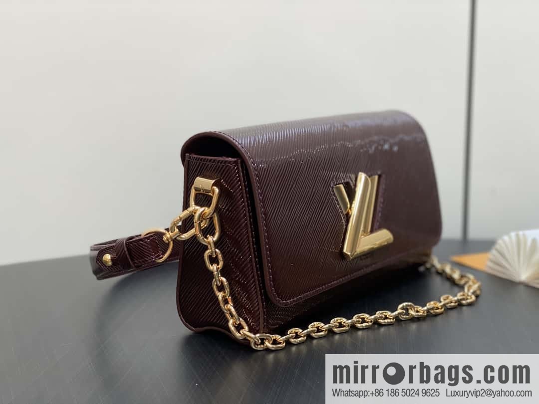 [Boutique‑grade] M24603 burgundy, patent leather water ripple chain bag Twist West handbag M24549 24603 burgundy, water ripple