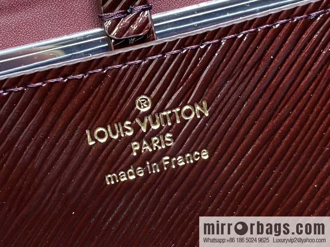 [Boutique‑grade] M24603 burgundy, patent leather water ripple chain bag Twist West handbag M24549 24603 burgundy, water ripple